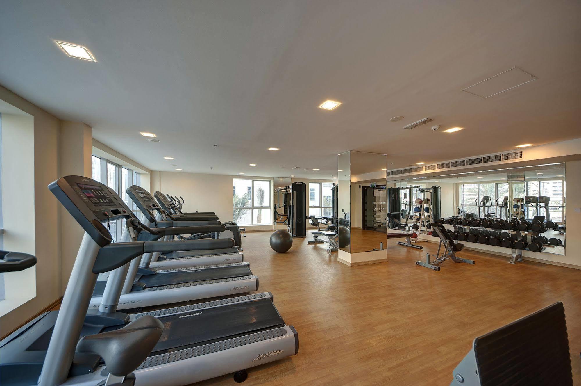 Marina View Deluxe Hotel Apartment Dubai Exterior photo